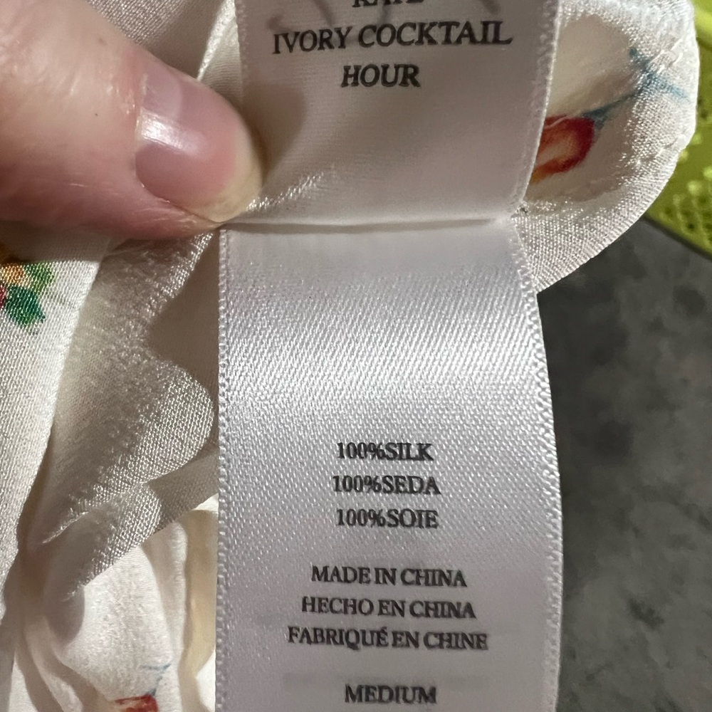 Colorful cocktails on Cream Silk blouse - Picture 4 of 5